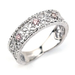”天然のピンク色”アーガイル産　ピンクダイヤモンドリング